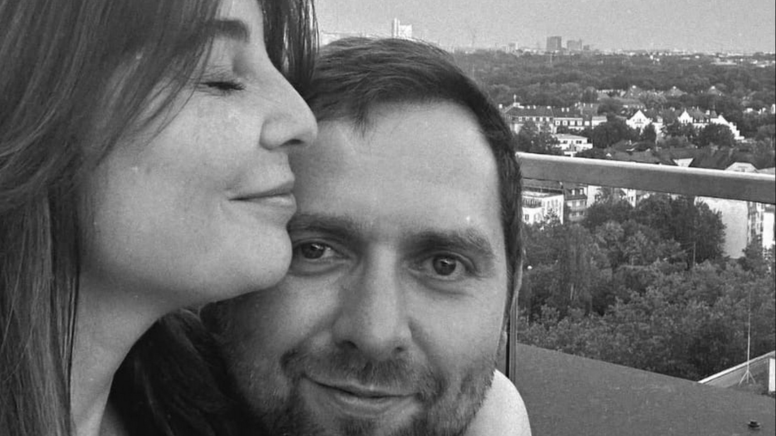 Freundin von Adam Wolke (†38) nimmt Abschied : „Ich lag bis zu seinem letzten Atemzug an seinem Bett“ 61 Adam Wolke