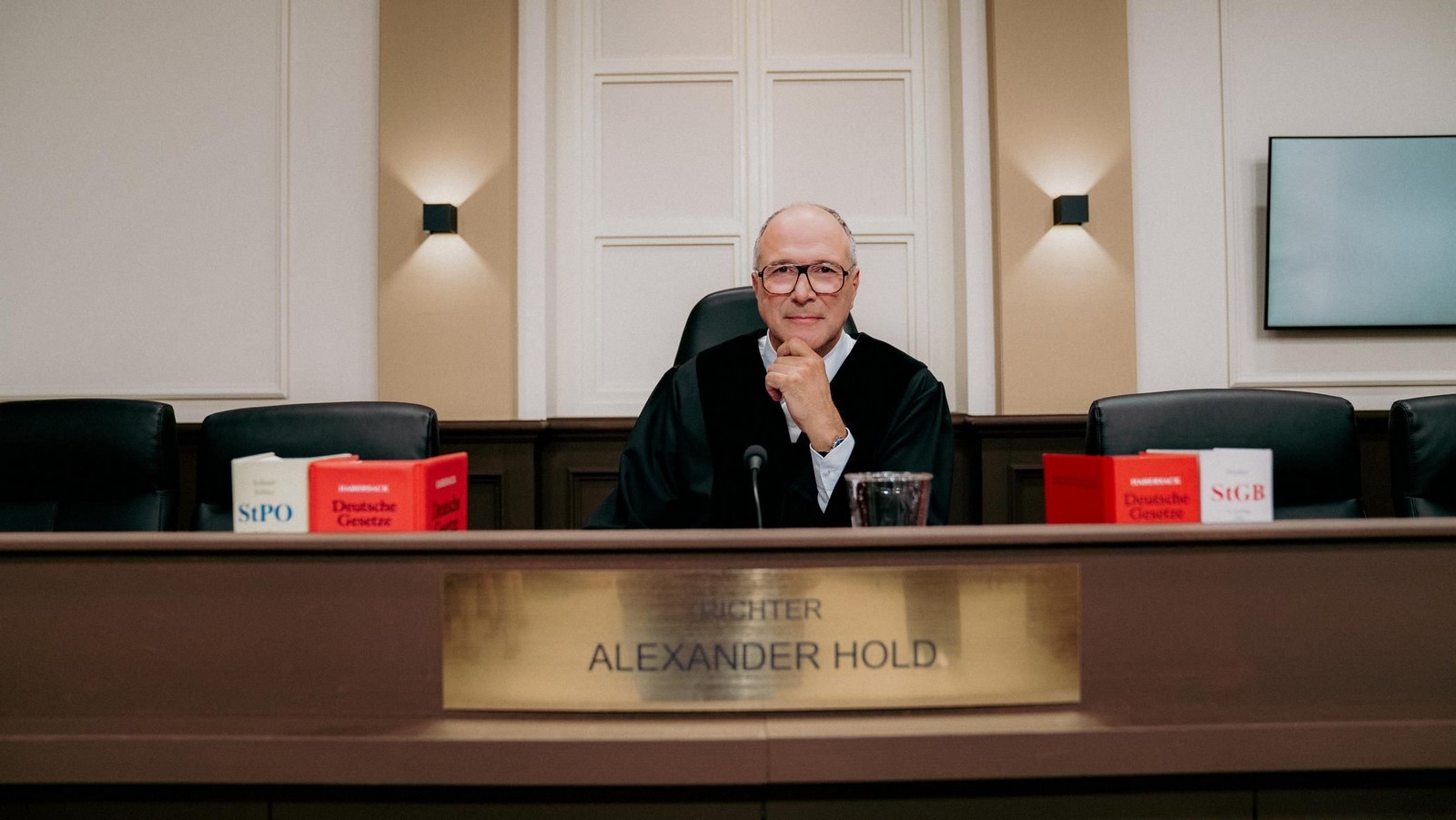 Alexander Hold: So kam es zum Comeback seiner Gerichtsshow 61 "Richter Alexander Hold"