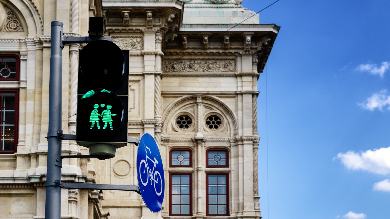 Warum in Wien manche Ampeln zwei Männer oder zwei Frauen zeigen 61 Ampel in Wien