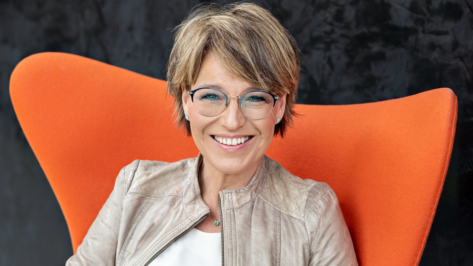 „Ich dachte, ich sterbe“: ZDF-Moderatorin Andrea Ballschuh erleidet Panikattacke wegen Schulden-Hölle 75 Andrea Ballschuh