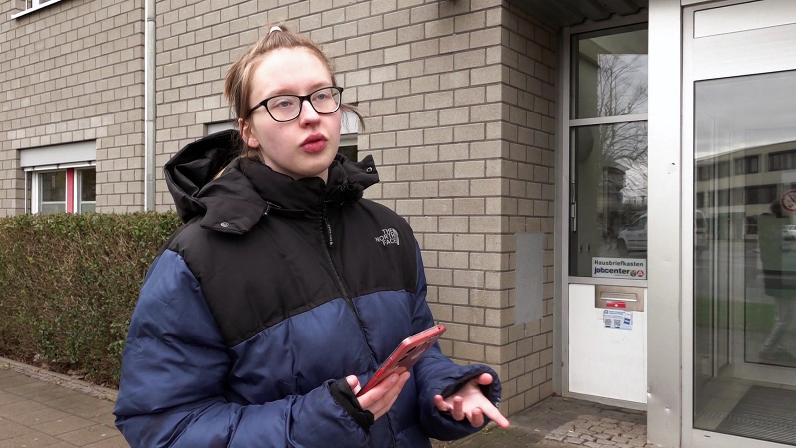 „Hartz und herzlich“: Jasmin am Ende ihrer Kräfte – auch Schwiegermutter Bärbel macht sich große Sorgen 73 Jasmin aus "Hartz und herzlich"