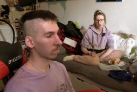 „Hartz und herzlich“: Jasmin gibt ihre Kinder in Pflegefamilie - damit sich die Bürgergeld-Empfängerin "auf die Schwangerschaft konzentrieren kann" 62 „Hartz und herzlich“: Jasmin gibt ihre Kinder in Pflegefamilie – damit sich die Bürgergeld-Empfängerin „auf die Schwangerschaft konzentrieren kann“