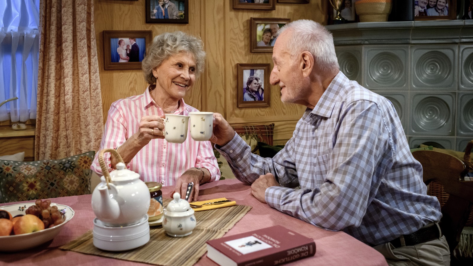 "Sturm der Liebe" ohne Alfons? Sepp Schauer spricht über Ende seiner Rolle 72 Antje Hagen und Sepp Schauer in "Sturm der Liebe"