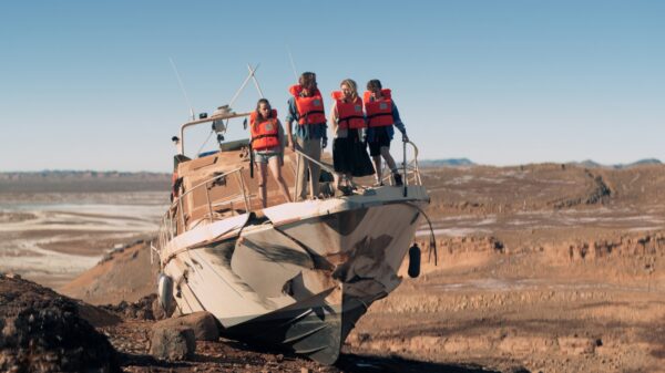 Heute erstmals im TV: Darum geht es in dem Survival-Thriller "Survive - Gestrandet im Ozean" 26 "Survive - Gestrandet im Ozean"