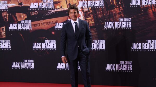 Tom Cruise schwärmt von Sandra Hüller: „Ich bewundere sie sehr“ 26 Tom Cruise